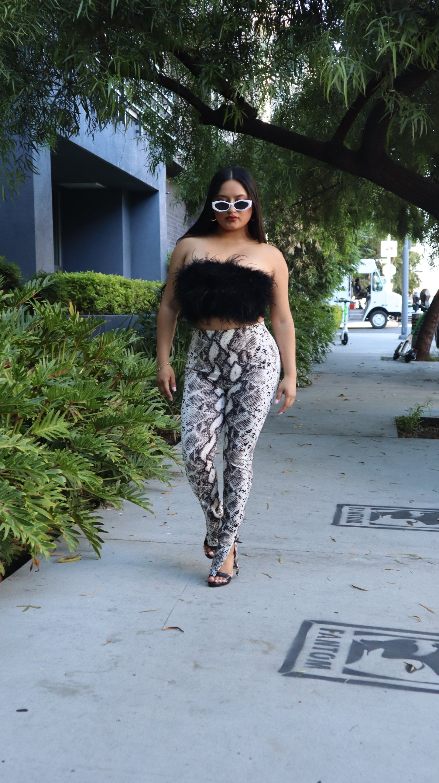 Python Pint Tuck Pant With Side Slit